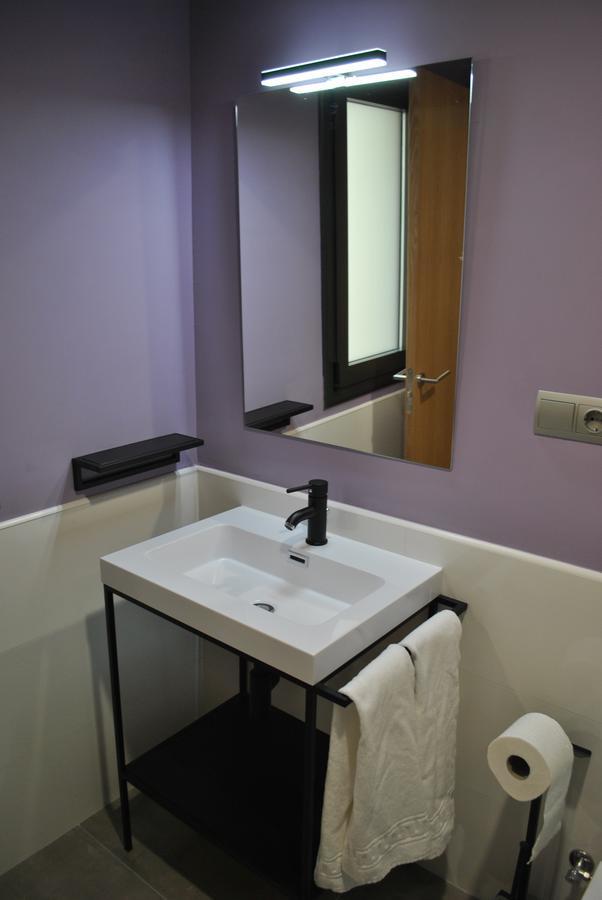 Hostal Universitat Cervera  Exterior photo